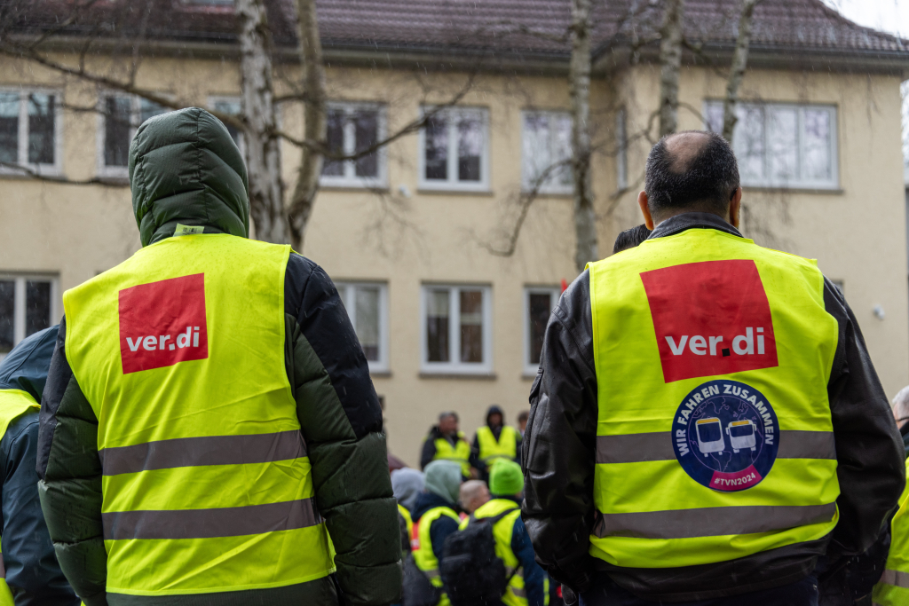 Verdi-Besch-ftigte-im-ffentlichen-Dienst-streiken