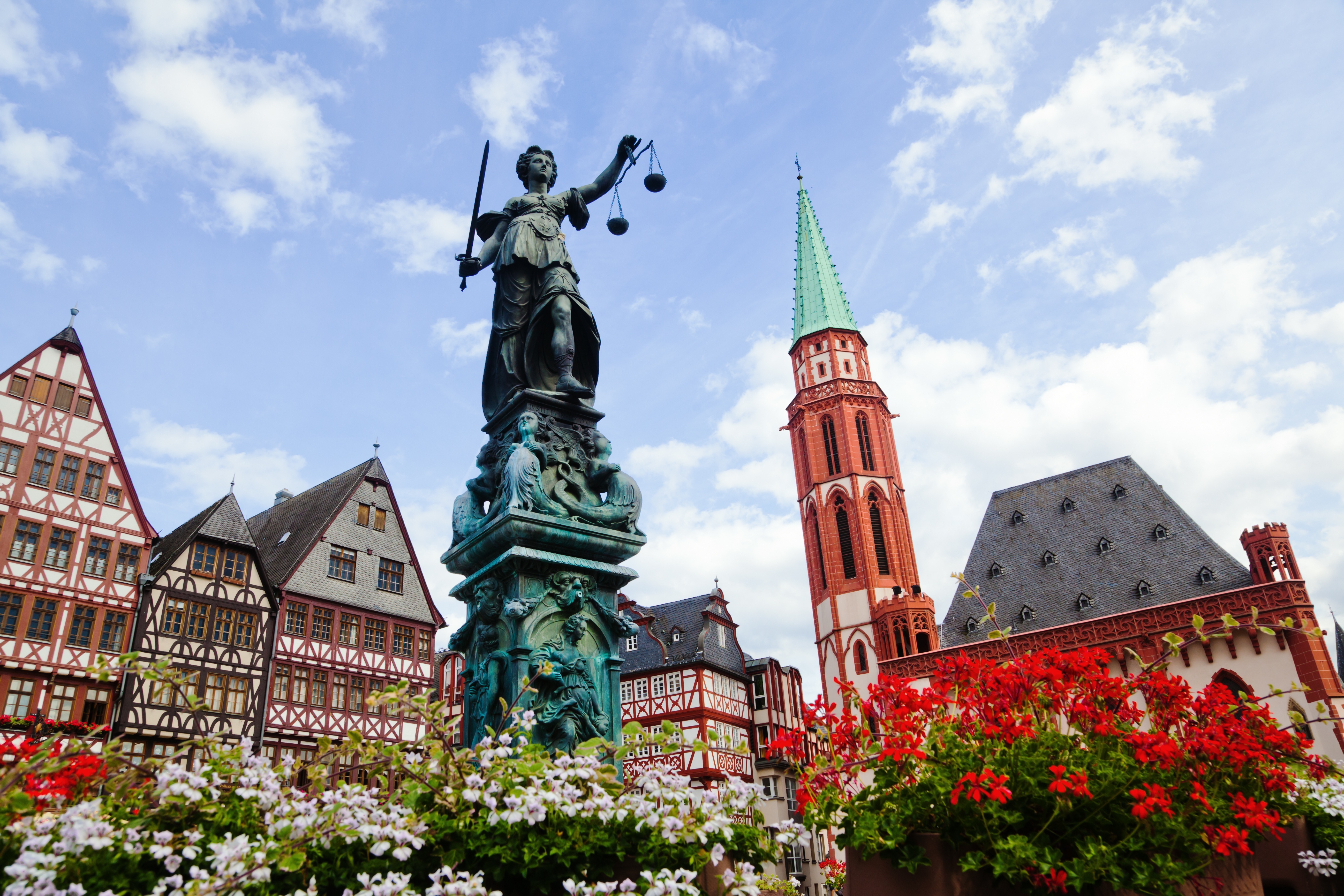 Der Justitiabrunnen ist der älteste Springbrunnen der Stadt, Credit: © AdobeStock/Christian Müller