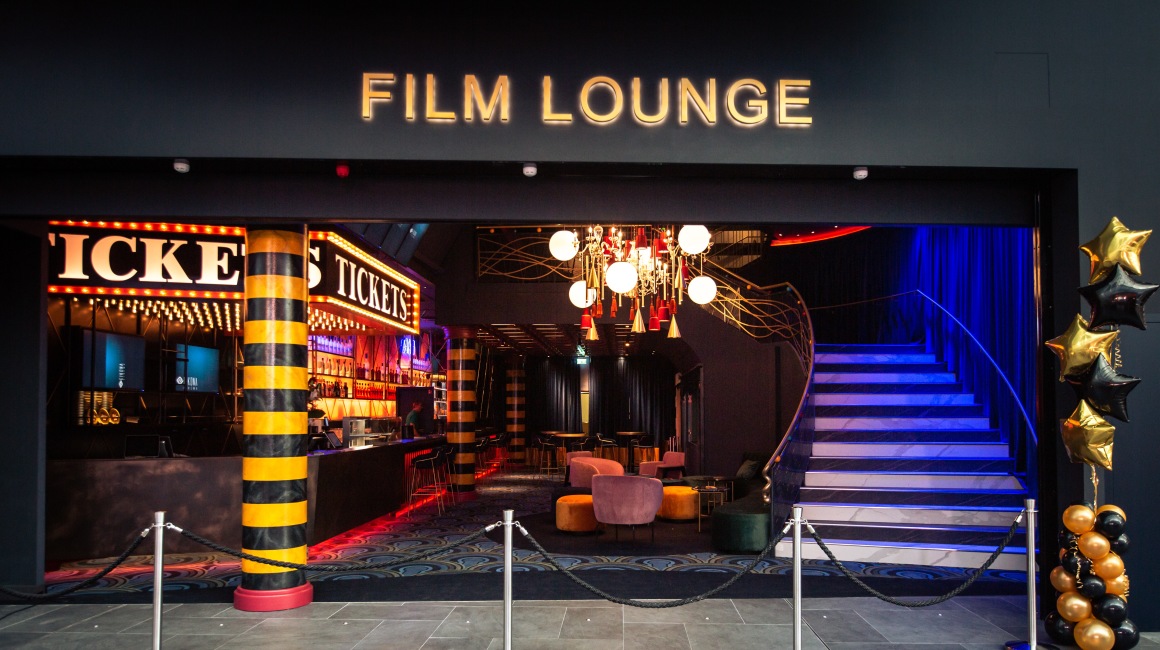 Die Film Lounge befindet sich im 4. Stock des Einkaufscenter MyZeil; Foto: Witefield GmbH