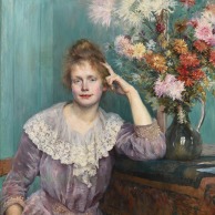 Foto: Louise Breslau (1856–1927)Jeune femme et chrysanthèmes – Porträt von Mina Carlson-Bredberg, 1890